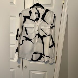 Ivanka Trump back and white blouse women’s XS